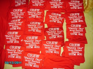 cetak baju hari keluarga