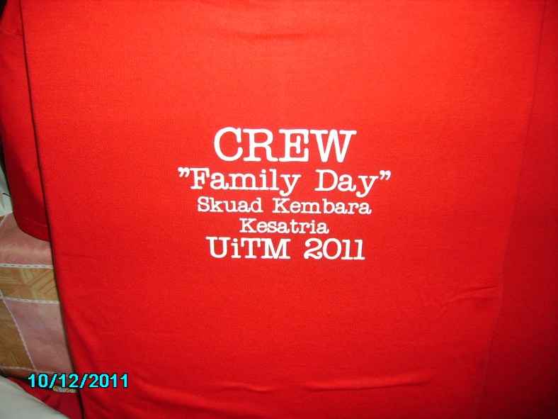 cetak baju hari keluarga