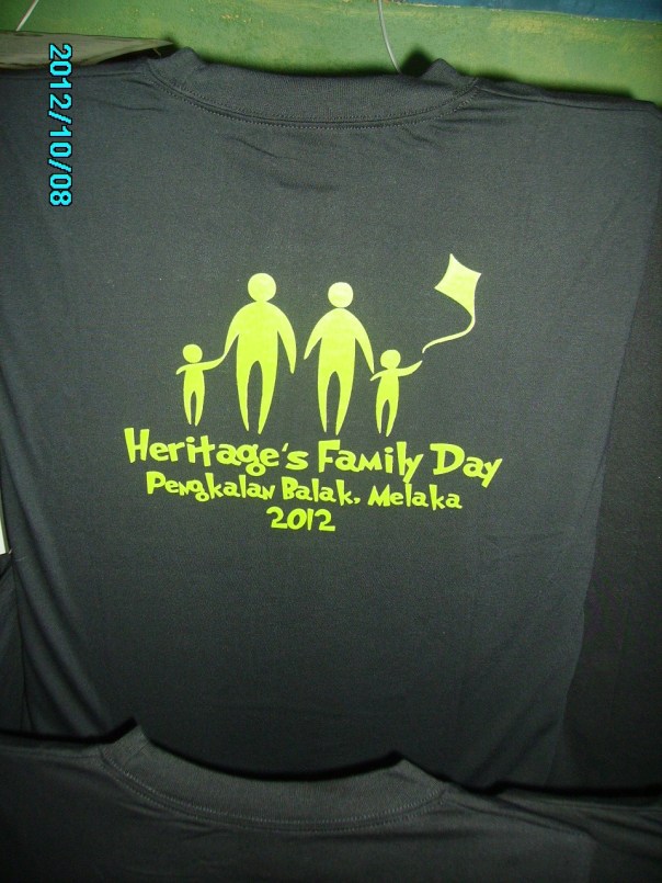 tshirt hari keluarga