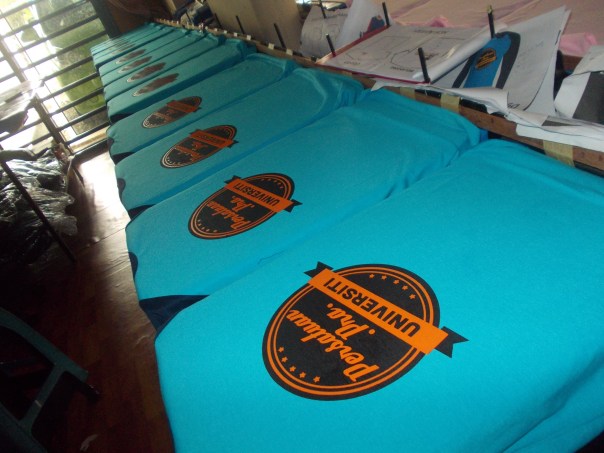 tshirt pra universiti